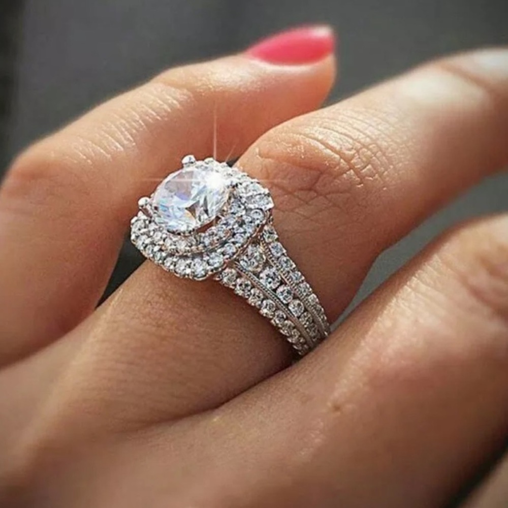 New sunshine 925 stamped white sapphire ring